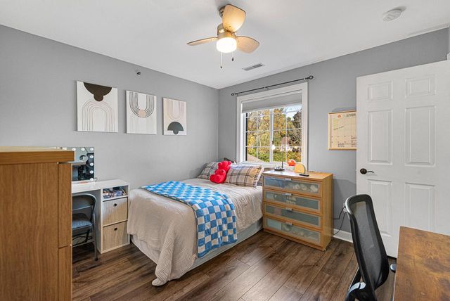 S77W19351 Lakewood DRIVE, Muskego, WI 53150