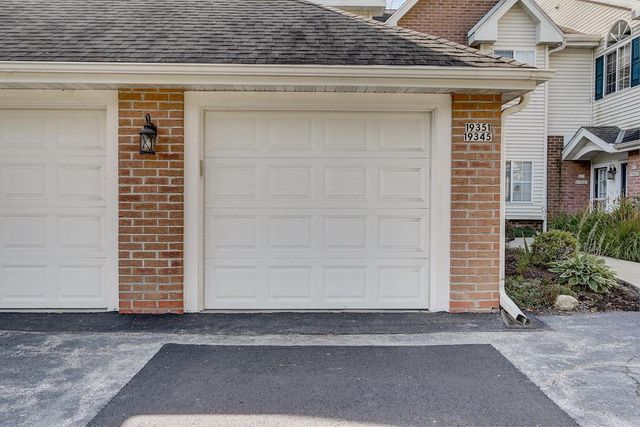 S77W19351 Lakewood DRIVE, Muskego, WI 53150