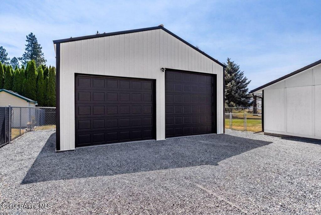 16314 N Westwood DR, Rathdrum, ID 83858 photo 2