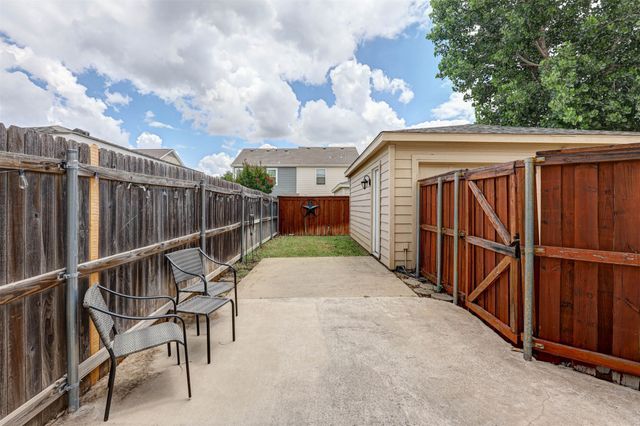 10716 Traymore Drive, Fort Worth, TX 76244
