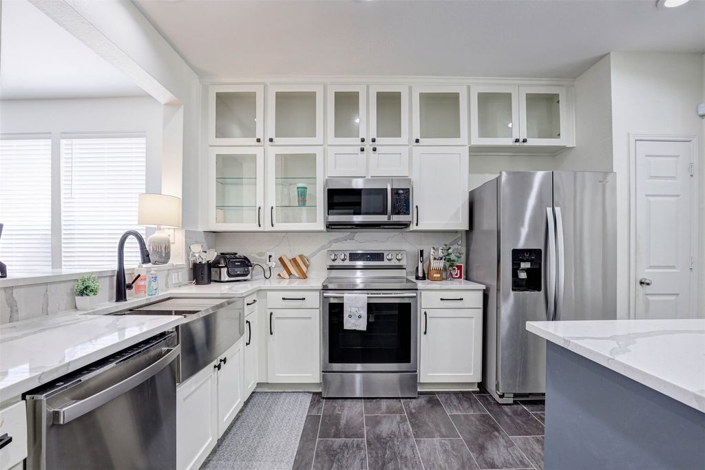 10716 Traymore Drive, Fort Worth, TX 76244