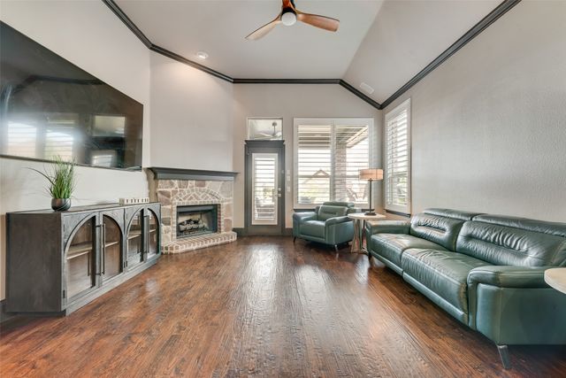 682 Cannon Drive, Fate, TX 75087