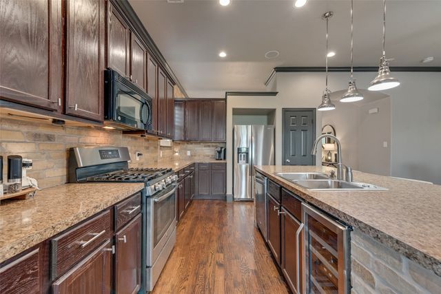 682 Cannon Drive, Fate, TX 75087