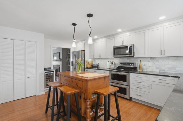 18 Boulder Brook Dr Unit 5, Exeter, NH 03833