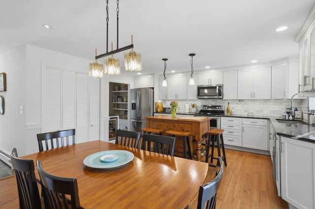 18 Boulder Brook Dr Unit 5, Exeter, NH 03833