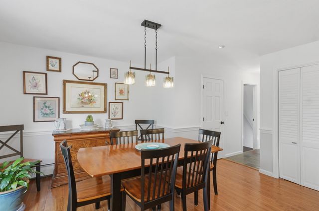 18 Boulder Brook Dr Unit 5, Exeter, NH 03833