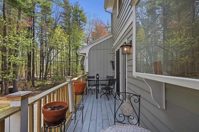 18 Boulder Brook Dr Unit 5, Exeter, NH 03833