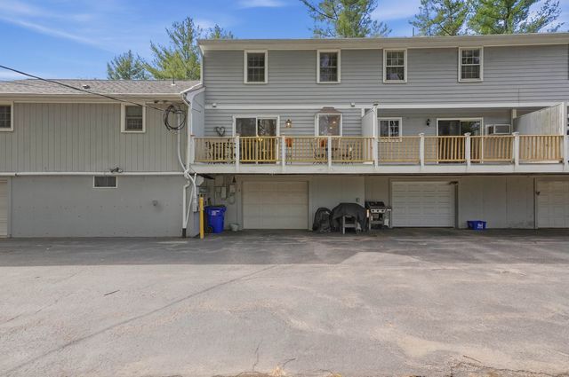 18 Boulder Brook Dr Unit 5, Exeter, NH 03833