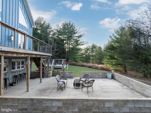 512 DECKER VALLEY RD, Spring Mills, PA 16875