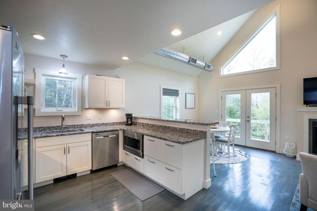 512 DECKER VALLEY RD, Spring Mills, PA 16875