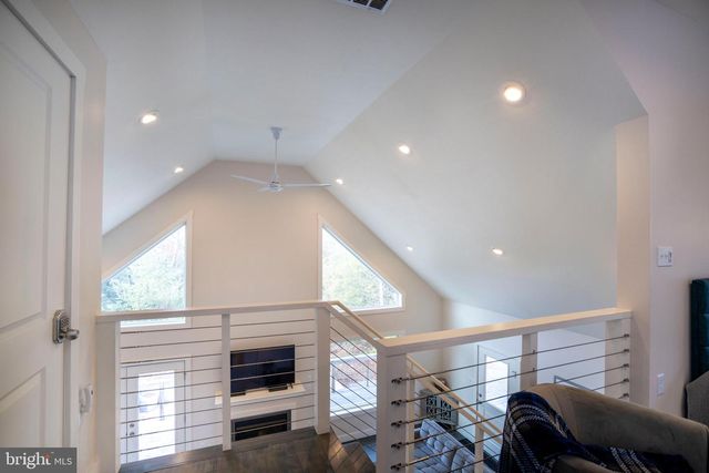 512 DECKER VALLEY RD, Spring Mills, PA 16875