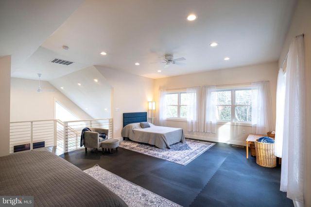 512 DECKER VALLEY RD, Spring Mills, PA 16875