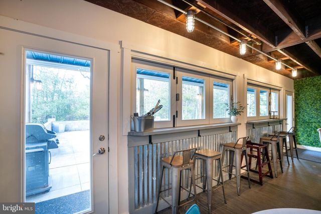 512 DECKER VALLEY RD, Spring Mills, PA 16875