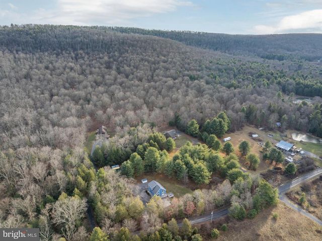 512 DECKER VALLEY RD, Spring Mills, PA 16875