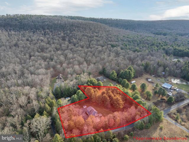 512 DECKER VALLEY RD, Spring Mills, PA 16875