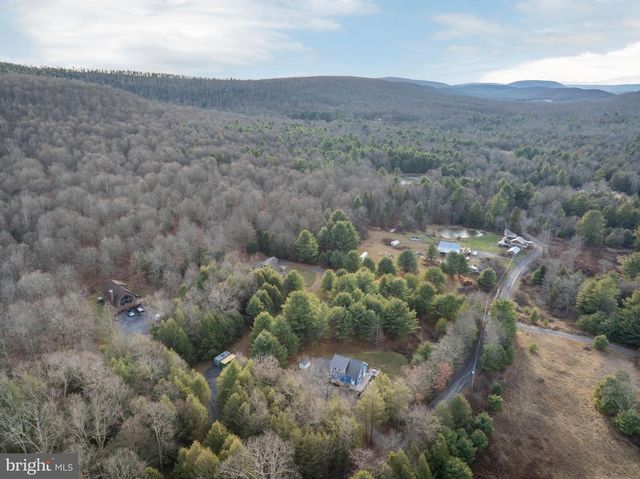 512 DECKER VALLEY RD, Spring Mills, PA 16875