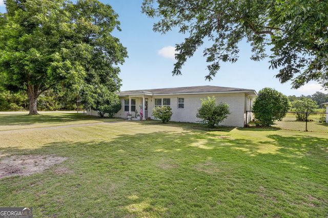 615 Pinewood Drive, Brooklet, GA 30415