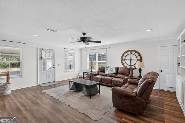 615 Pinewood Drive, Brooklet, GA 30415