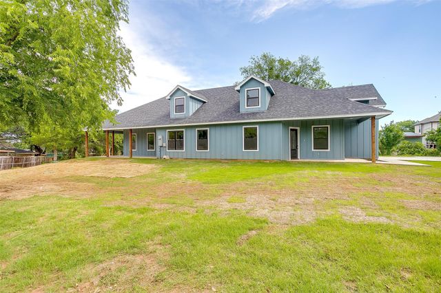 3815 Silver Creek Court, Granbury, TX 76048