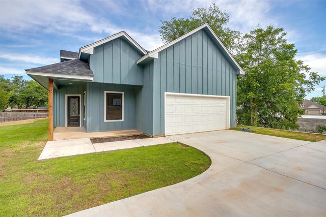3815 Silver Creek Court, Granbury, TX 76048