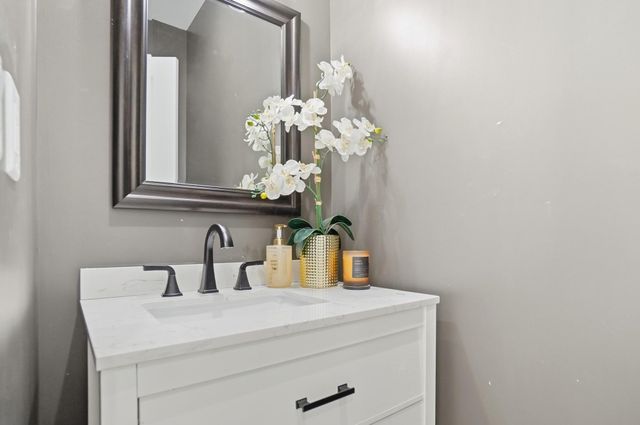 406 St Clair Avenue, Columbus, OH 43203