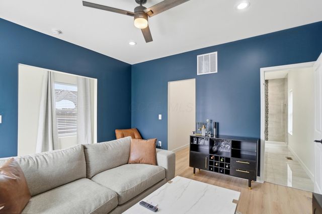 406 St Clair Avenue, Columbus, OH 43203