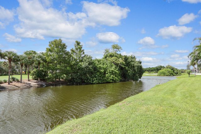 5540 Tamberlane Circle 118, Palm Beach Gardens, FL 33418