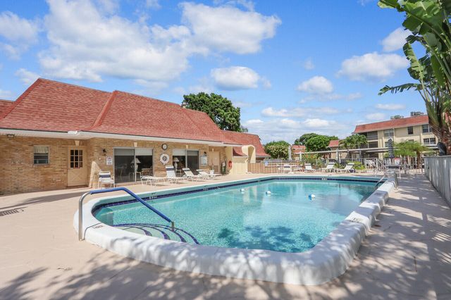 5540 Tamberlane Circle 118, Palm Beach Gardens, FL 33418