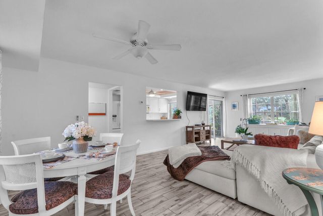 5540 Tamberlane Circle 118, Palm Beach Gardens, FL 33418