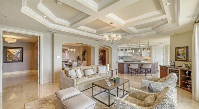 464 GOLDEN GATE POINT 702, Sarasota, FL 34236