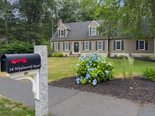 16 Wadsworth Rd, Ashland, MA 01721