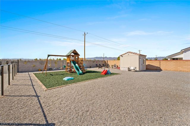4621 Honey Locust Drive, Pahrump, NV 89061