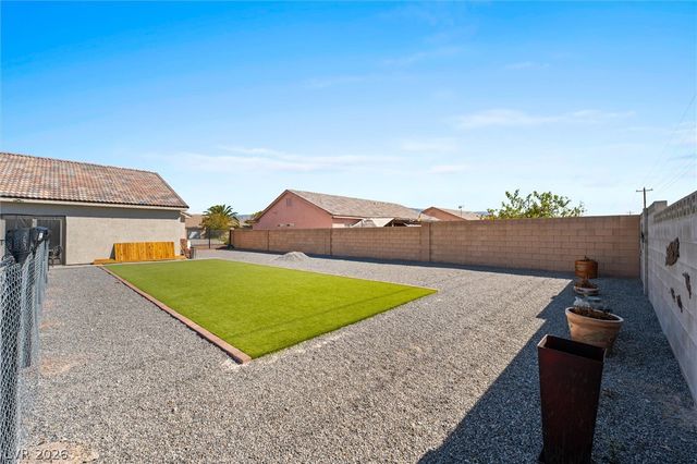 4621 Honey Locust Drive, Pahrump, NV 89061