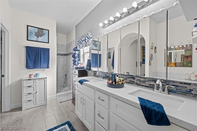 4621 Honey Locust Drive, Pahrump, NV 89061