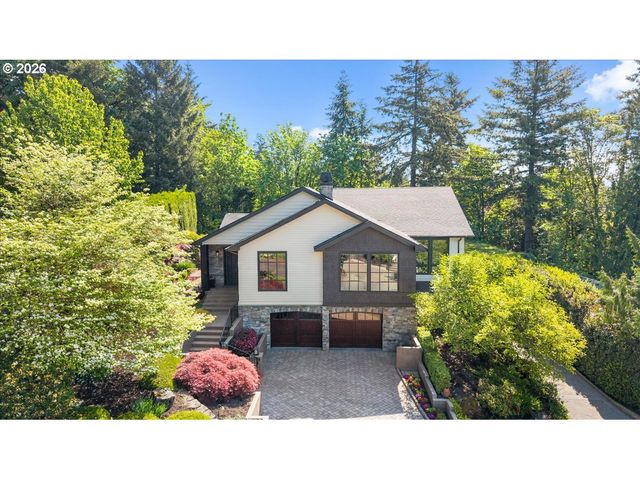 5828 Sw CHELTENHAM Dr, Portland, OR 97239