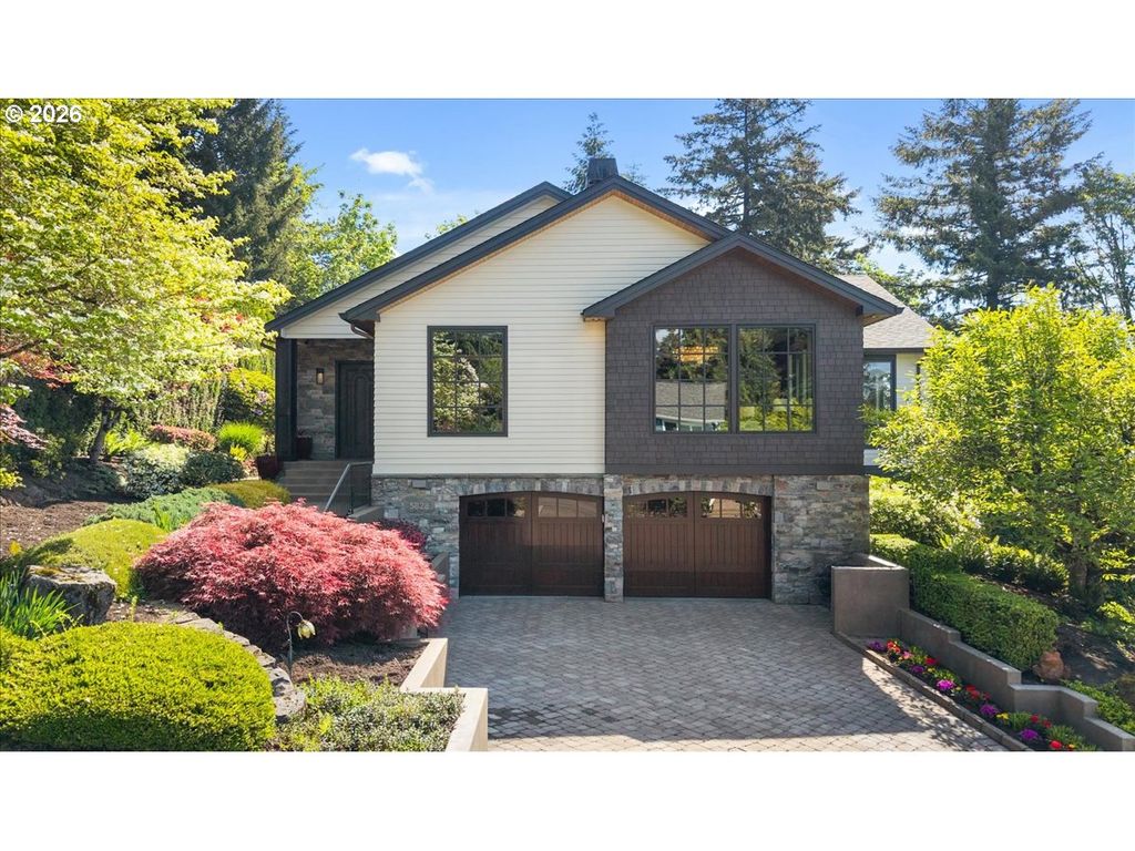 5828 Sw CHELTENHAM Dr, Portland, OR 97239