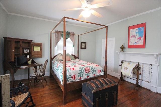 30 Sessions NW Street, Marietta, GA 30060