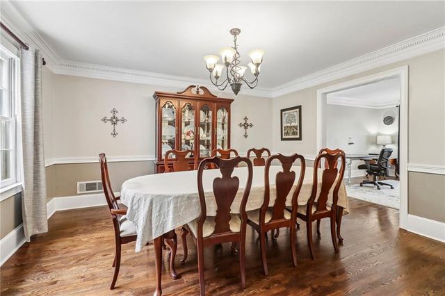914 Newcastle Drive SW, Lilburn, GA 30047