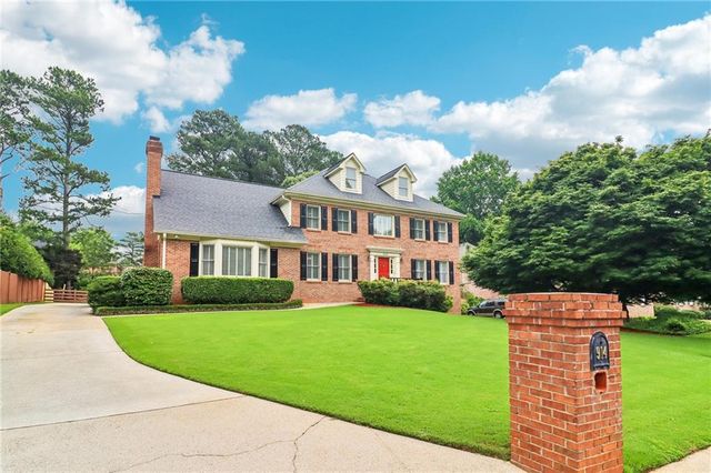 914 Newcastle Drive SW, Lilburn, GA 30047