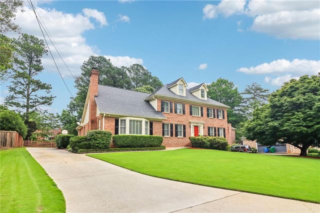 914 Newcastle Drive SW, Lilburn, GA 30047