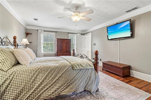 914 Newcastle Drive SW, Lilburn, GA 30047