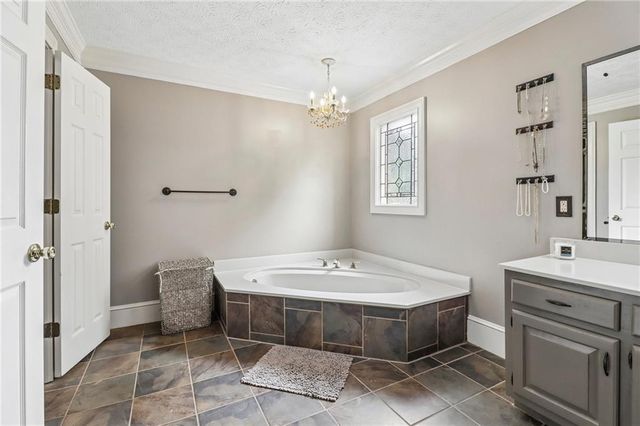 914 Newcastle Drive SW, Lilburn, GA 30047