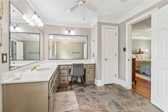914 Newcastle Drive SW, Lilburn, GA 30047