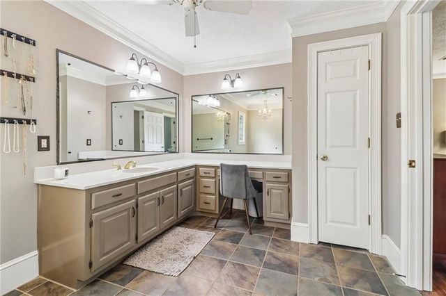 914 Newcastle Drive SW, Lilburn, GA 30047