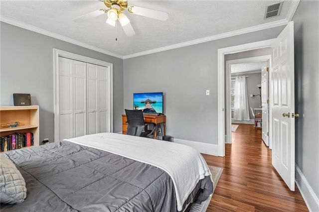 914 Newcastle Drive SW, Lilburn, GA 30047