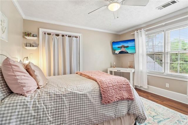 914 Newcastle Drive SW, Lilburn, GA 30047