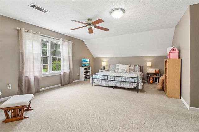 914 Newcastle Drive SW, Lilburn, GA 30047