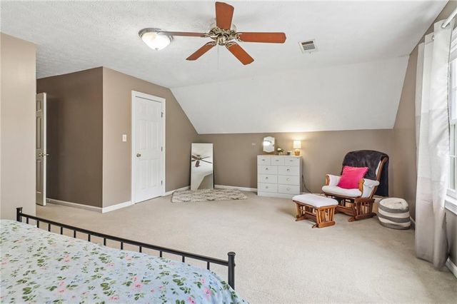 914 Newcastle Drive SW, Lilburn, GA 30047