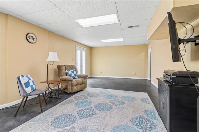 914 Newcastle Drive SW, Lilburn, GA 30047
