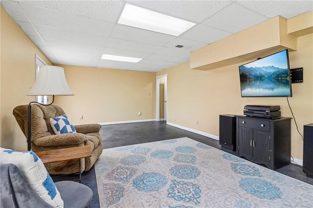 914 Newcastle Drive SW, Lilburn, GA 30047